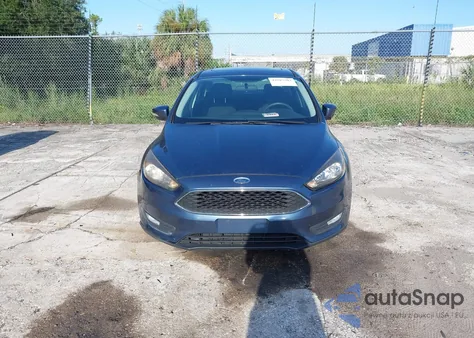2018 Ford Focus Sel z USA, uszkodzony, nr VIN 1FADP3H22JL216037